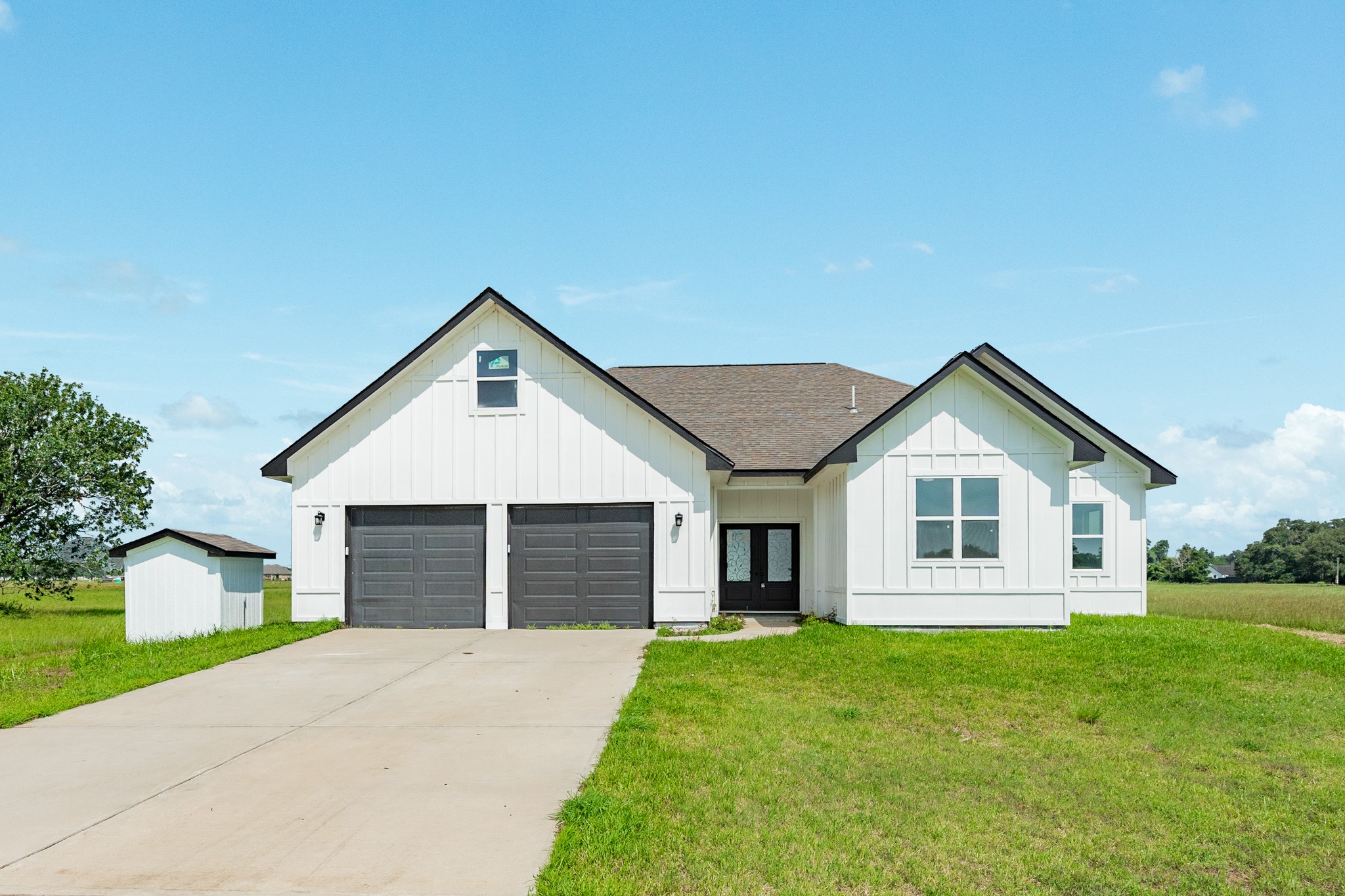 302 Colt Trail Angleton, TX 77515 - Photo 2 of 38