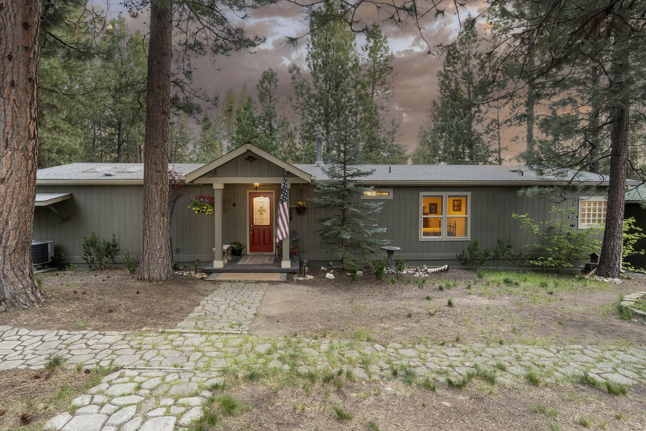 17151 Island Loop Way Bend, OR 97707 - Photo 1 of 38 Main Photo