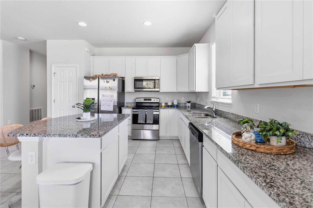 17241 Goldcrest Loop Clermont, FL 34714 - Photo 15 of 28