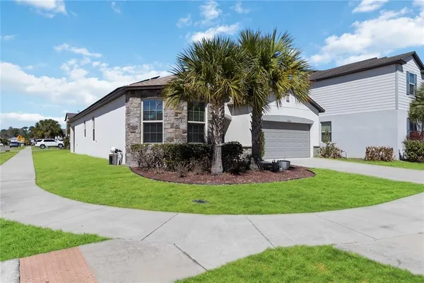 $425,000 | 17241 Goldcrest Loop, Clermont, FL 34714