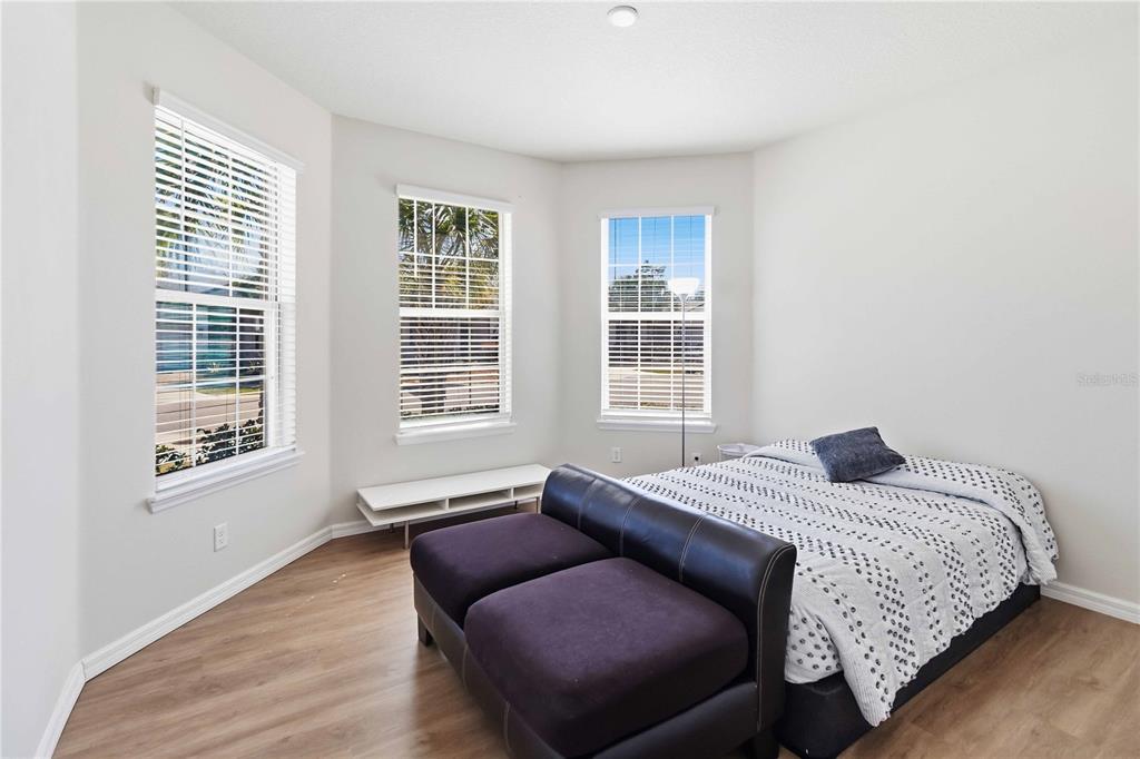 17241 Goldcrest Loop Clermont, FL 34714 - Photo 4 of 28