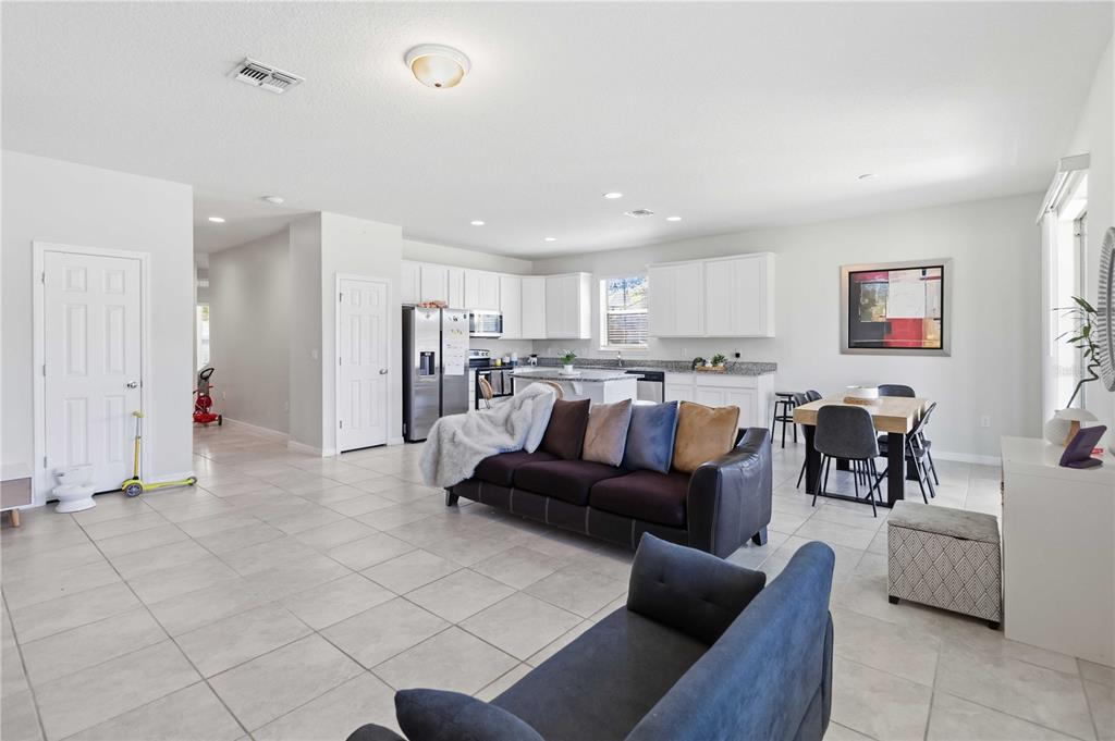 17241 Goldcrest Loop Clermont, FL 34714 - Photo 6 of 28