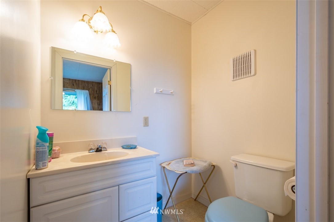 1213 South Military Road Winlock, WA 98596 - Photo 20 of 25 Gallery Image 20