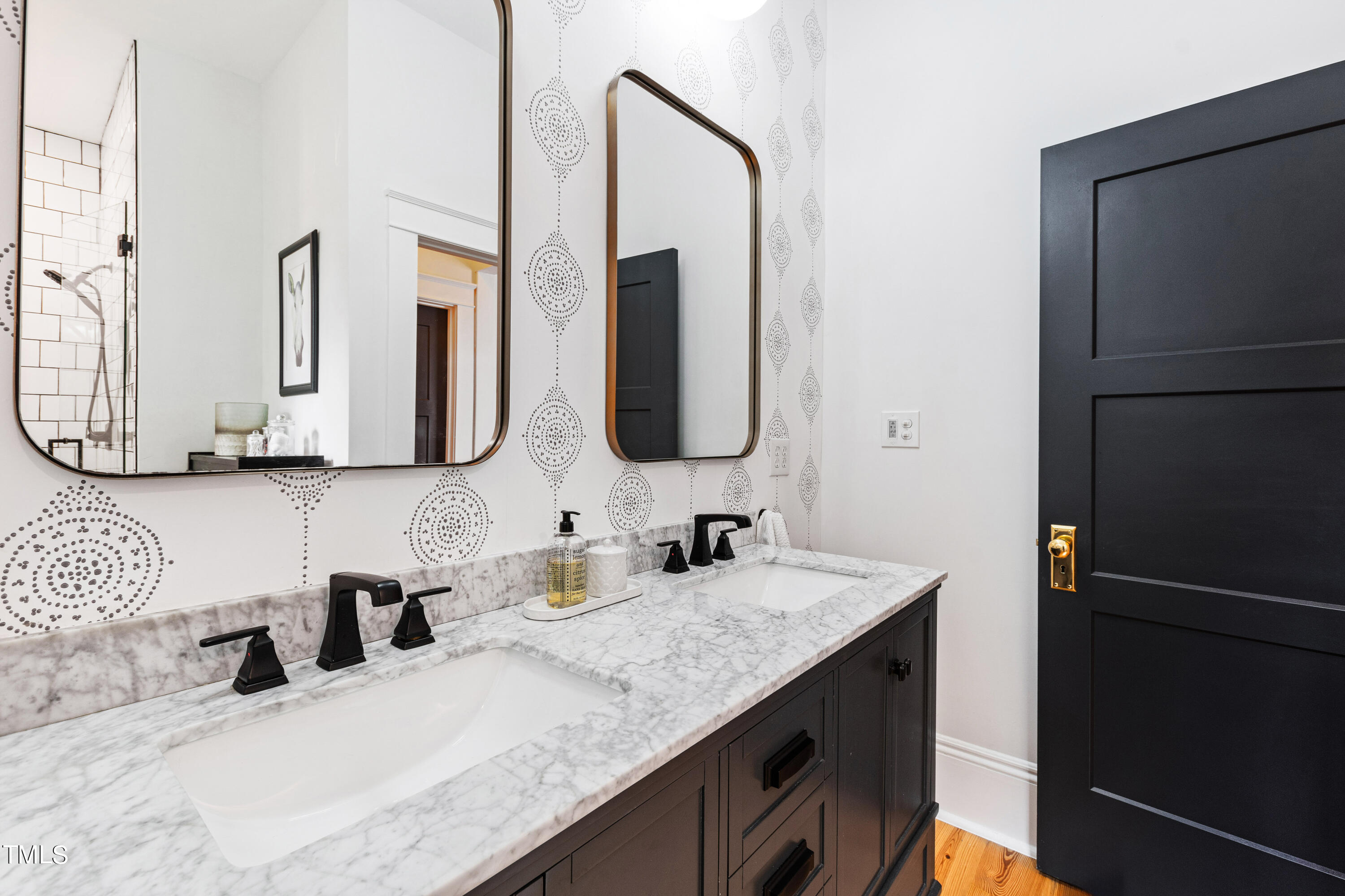 606 East Franklin Street Raleigh, NC 27604 - Photo 27 of 53 Bathroom01A