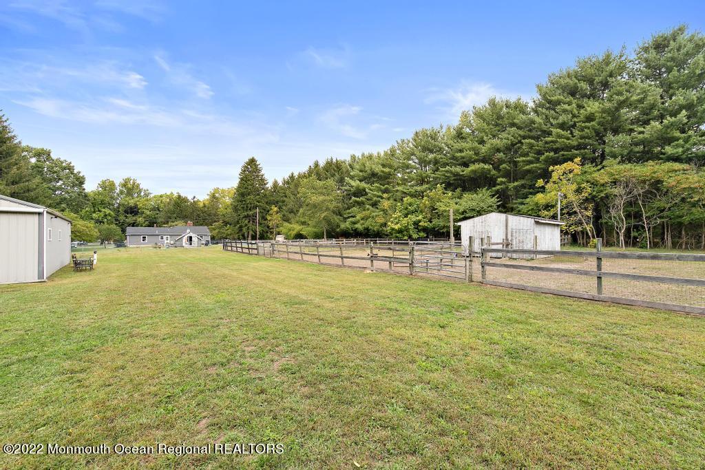 85 Church Road Howell, NJ 07731 - Photo 46 of 65 85Church-59