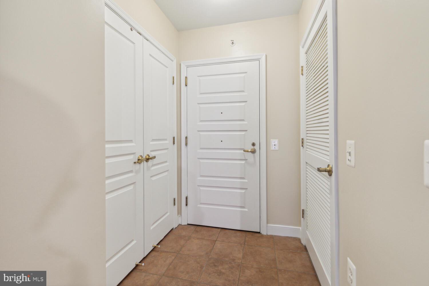 616 E Street Northwest, Unit 501 Washington, DC 20004 - Photo 3 of 28 Entryway