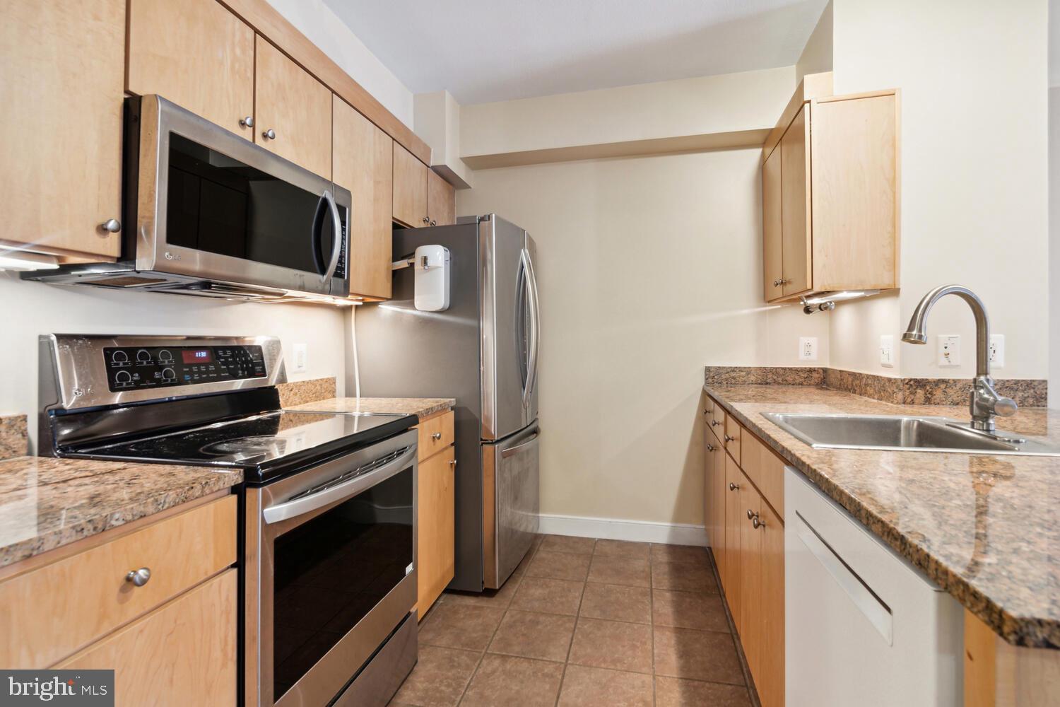 616 E Street Northwest, Unit 501 Washington, DC 20004 - Photo 7 of 28