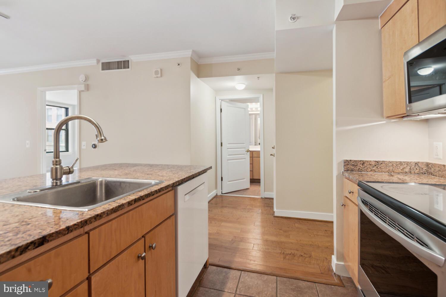 616 E Street Northwest, Unit 501 Washington, DC 20004 - Photo 9 of 28