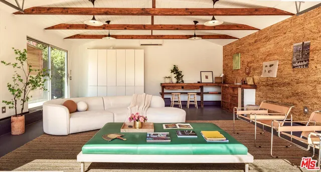 $1,976,000 | 4209 Clayton Avenue, Los Angeles, CA 90027