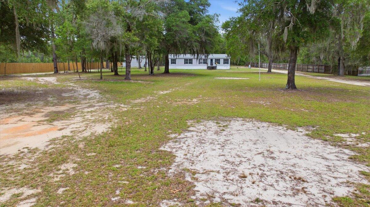 194 Keuka Road Interlachen, FL 32148 - Photo 14 of 22 14-From Street to Home