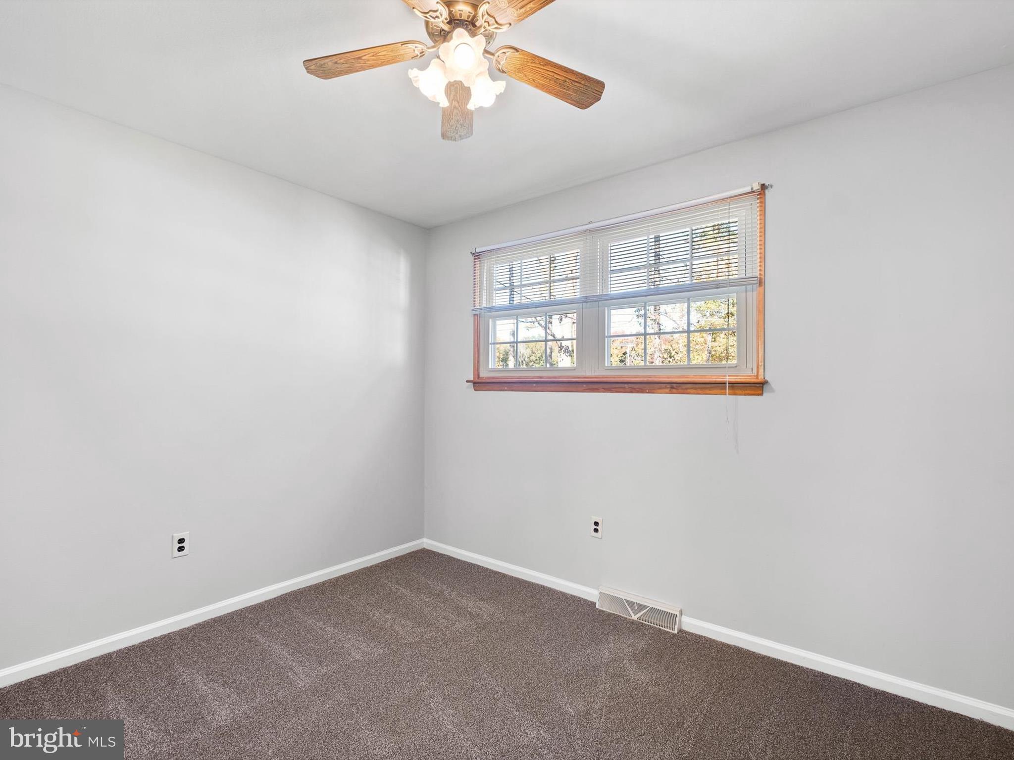 9 Ridge Drive New Castle, DE 19720 - Photo 11 of 38