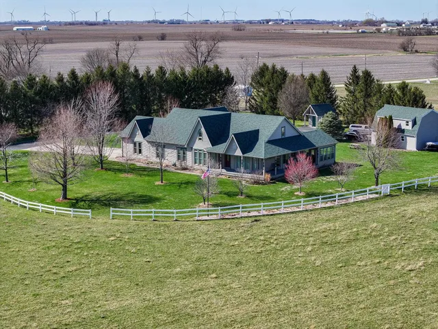 $650,000 | 3402 South Paw Paw Road, Paw Paw, IL 61353