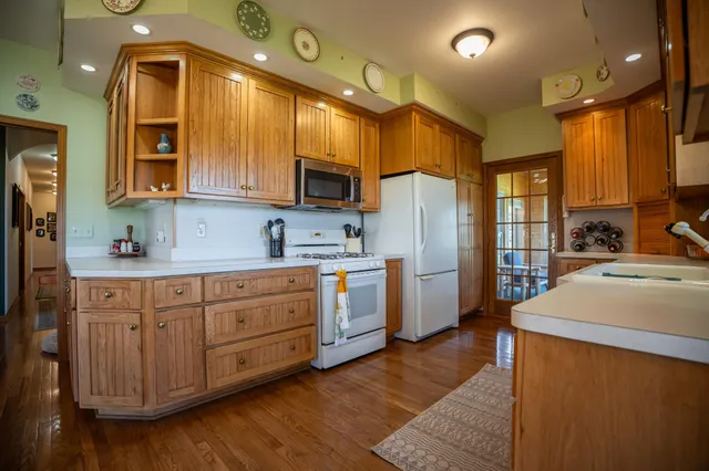 $650,000 | 3402 South Paw Paw Road, Paw Paw, IL 61353