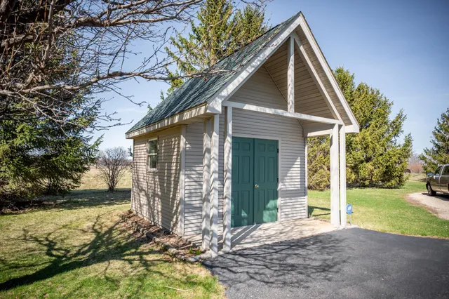 $650,000 | 3402 South Paw Paw Road, Paw Paw, IL 61353