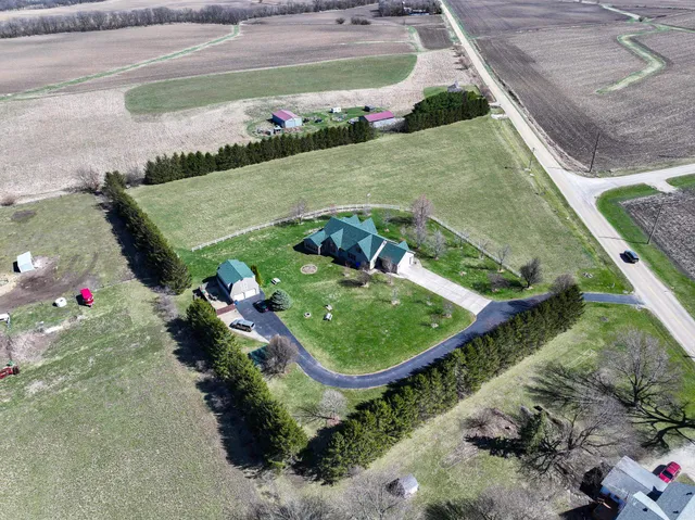 $650,000 | 3402 South Paw Paw Road, Paw Paw, IL 61353