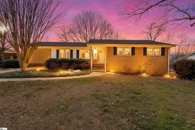 $359,900 | 113 Woodvale Circle, Greer, SC 29651