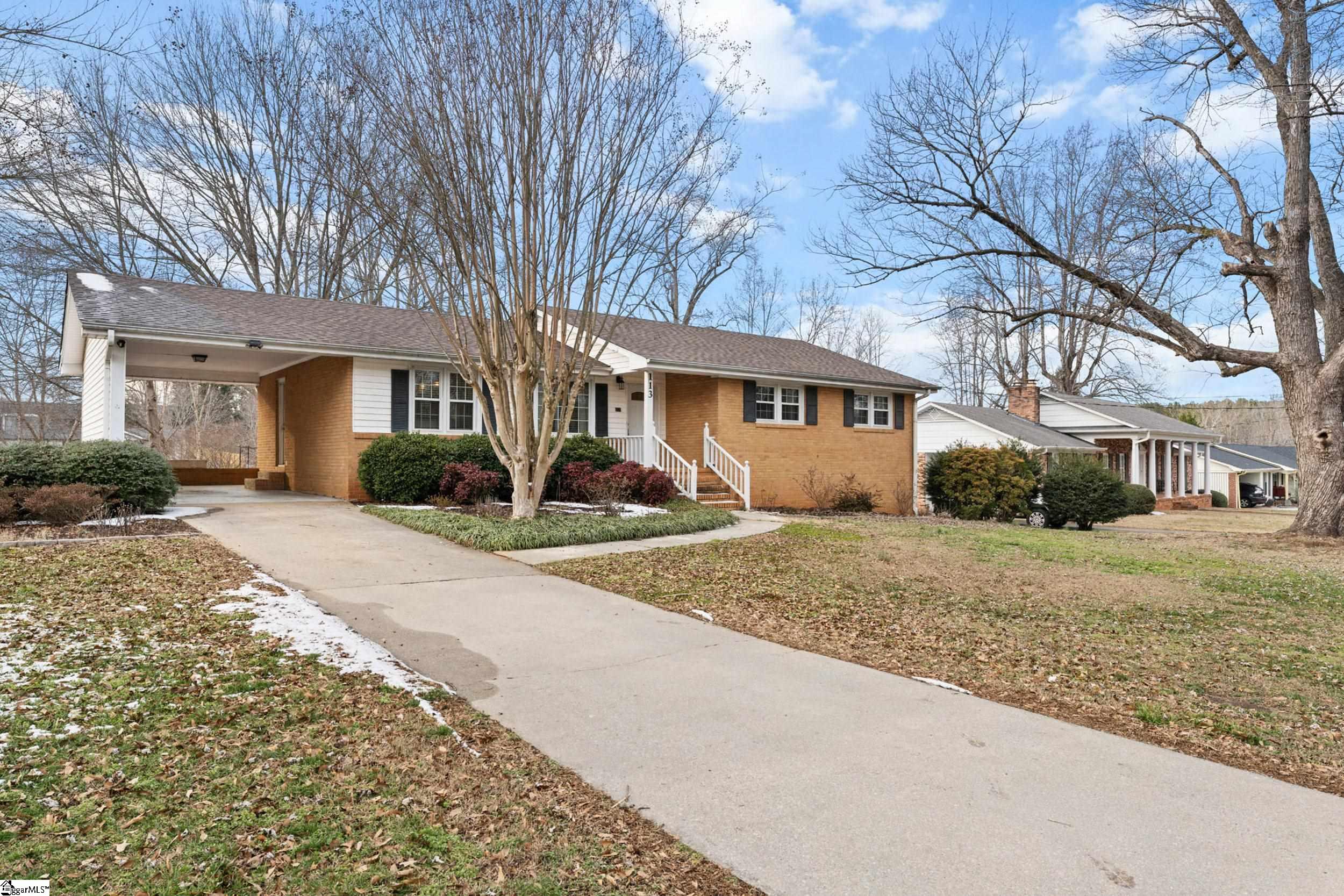 113 Woodvale Circle Greer, SC 29651 - Photo 2 of 33