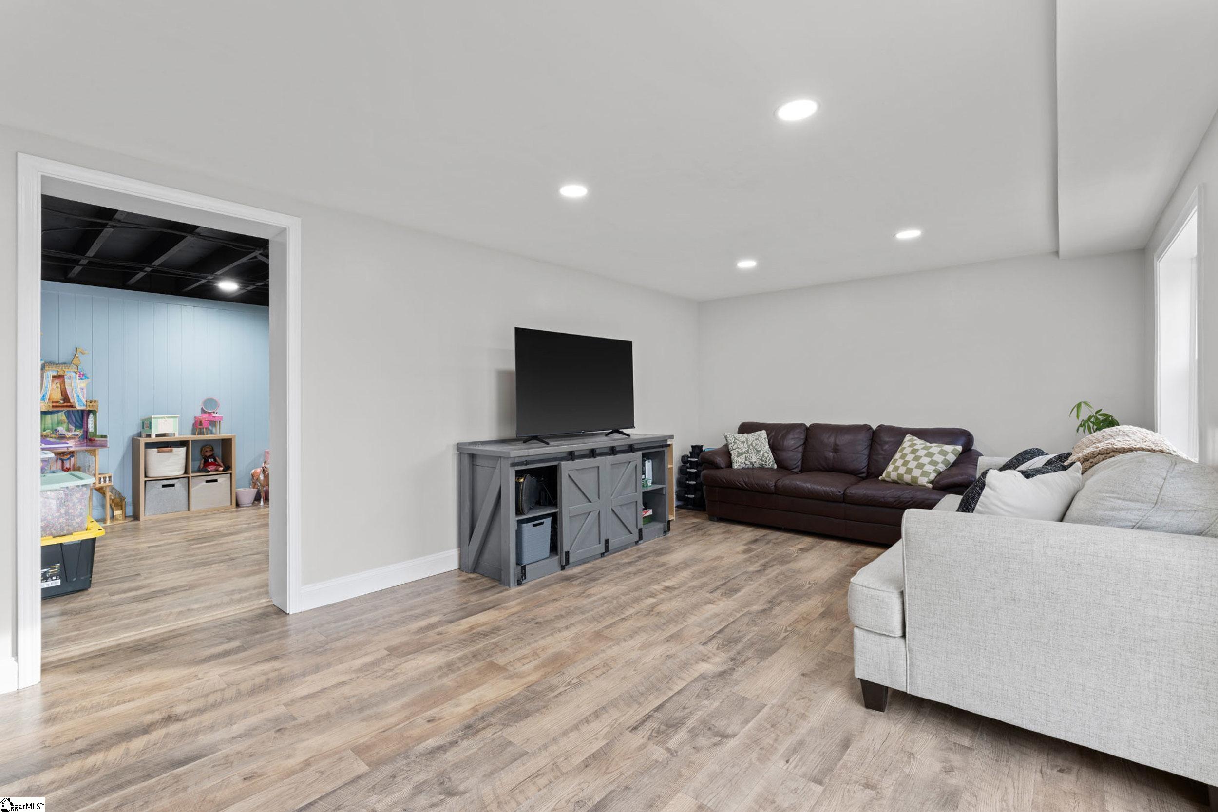 113 Woodvale Circle Greer, SC 29651 - Photo 27 of 33