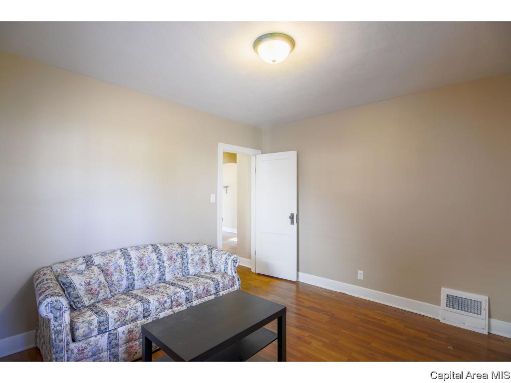 2412 South 8th Street Springfield, IL 62703 - Photo 14 of 27