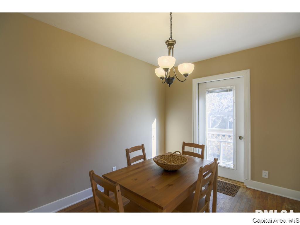 2412 South 8th Street Springfield, IL 62703 - Photo 9 of 27