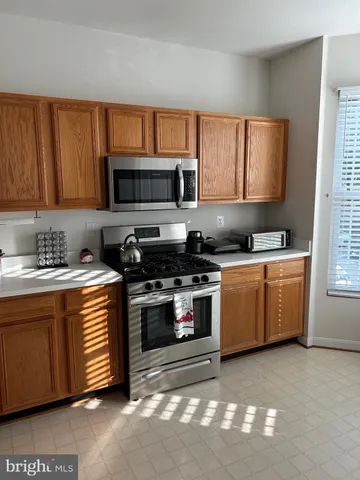 $2,500 | 46614 Drysdale Terrace, Unit 202, Sterling, VA 20165