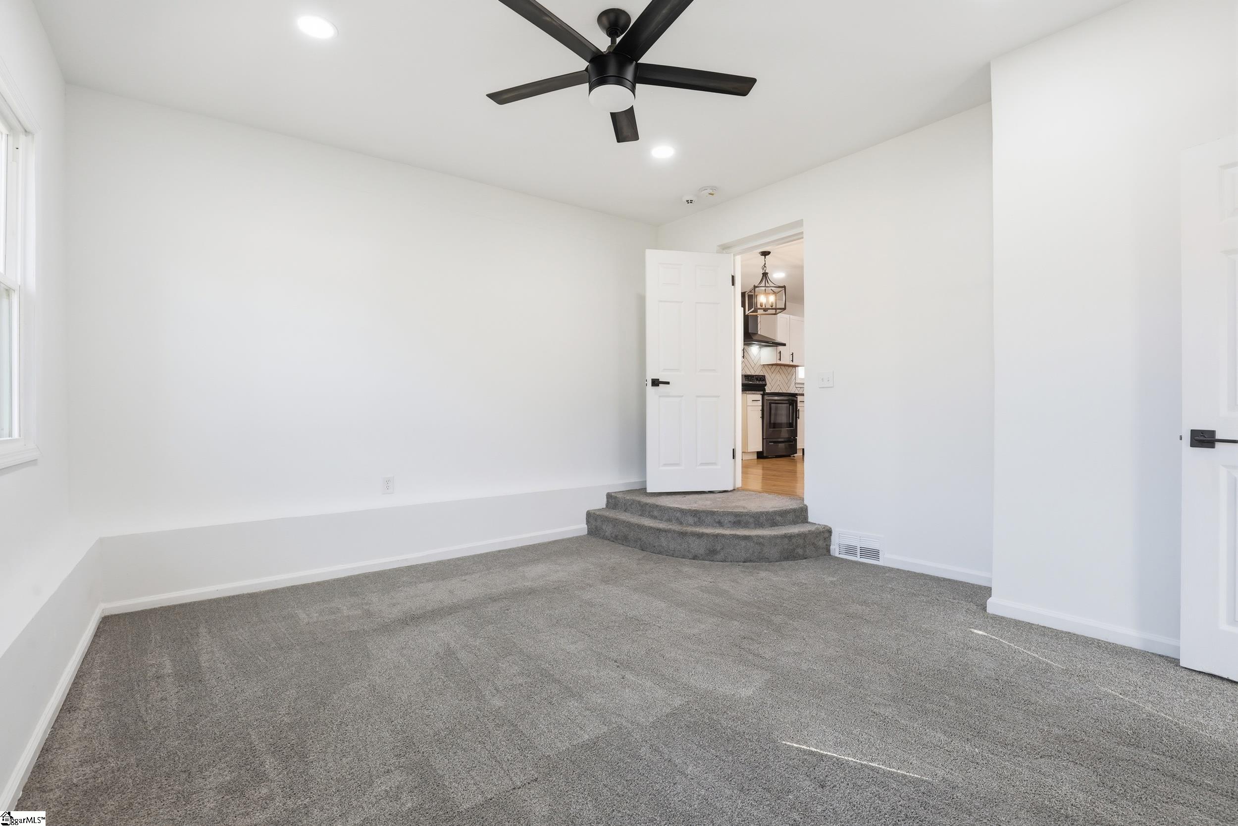 601 South D Street Easley, SC 29640 - Photo 13 of 30