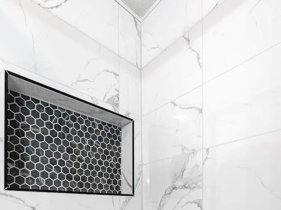 $435,000 | 1225 Northeast Kenwood Drive, Lee's Summit, MO 64064