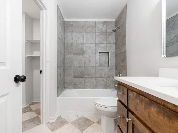 $435,000 | 1225 Northeast Kenwood Drive, Lee's Summit, MO 64064