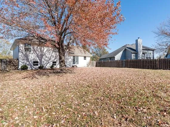 $435,000 | 1225 Northeast Kenwood Drive, Lee's Summit, MO 64064