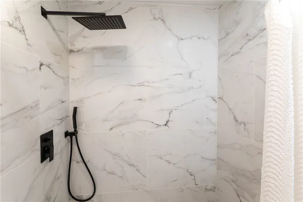 $225,000 | 619 Oakwood Avenue, Waycross, GA 31501