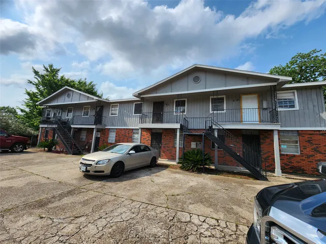 $875 | 4311 Yellowstone Boulevard, Unit 6, Houston, TX 77021