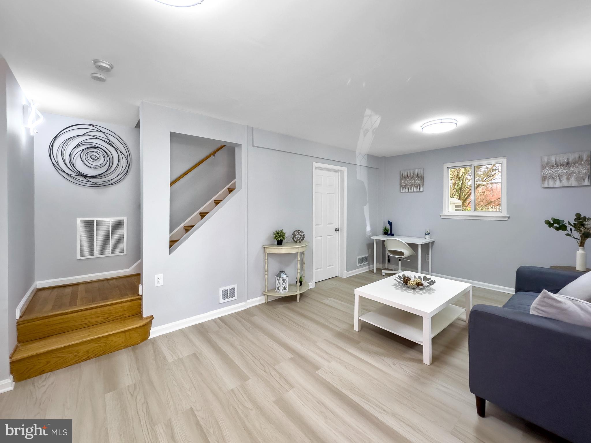 1606 Lansdowne Way Silver Spring, MD 20910 - Photo 2 of 24