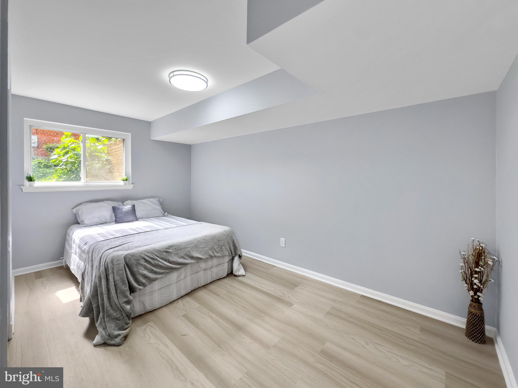 1606 Lansdowne Way Silver Spring, MD 20910 - Photo 8 of 24