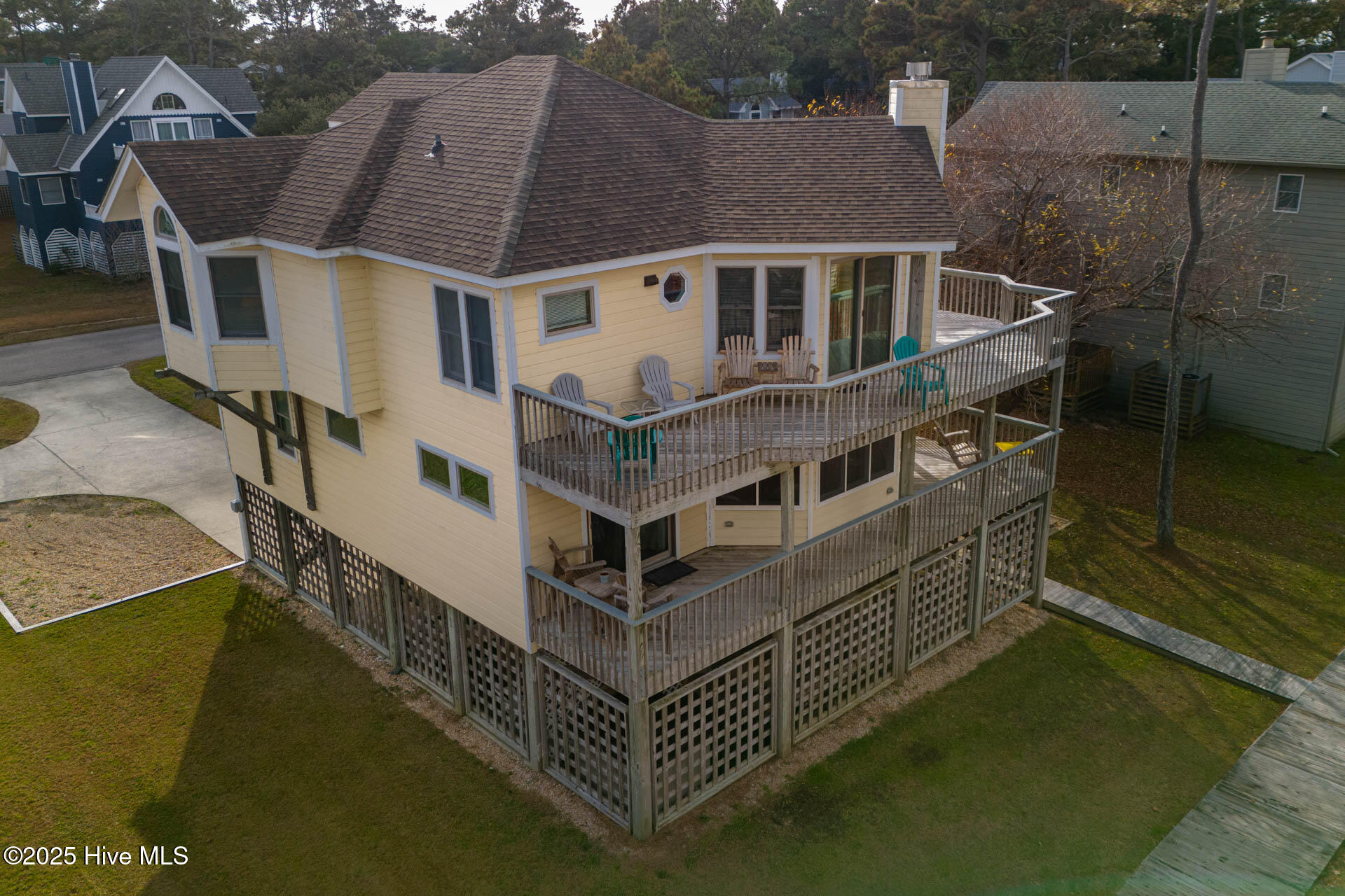 1037 Hampton Street Corolla, NC 27927 - Photo 19 of 39 Exterior