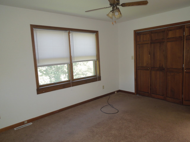 529 West State Street Sycamore, IL 60178 - Photo 5 of 13