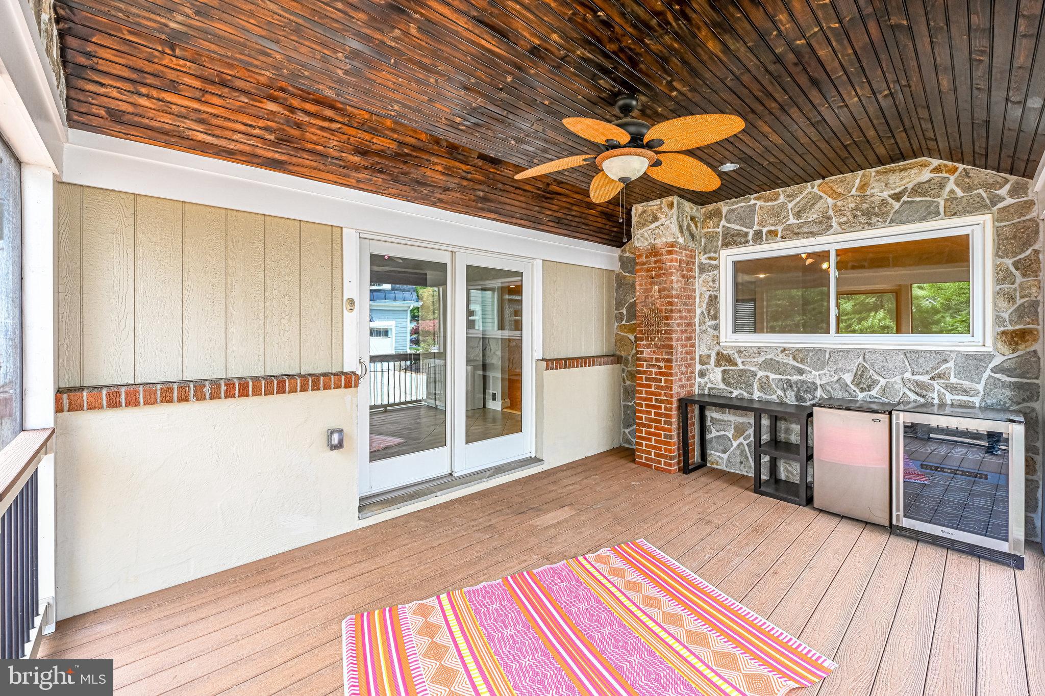 300 Branch Road Southeast Vienna, VA 22180 - Photo 19 of 72 Porch