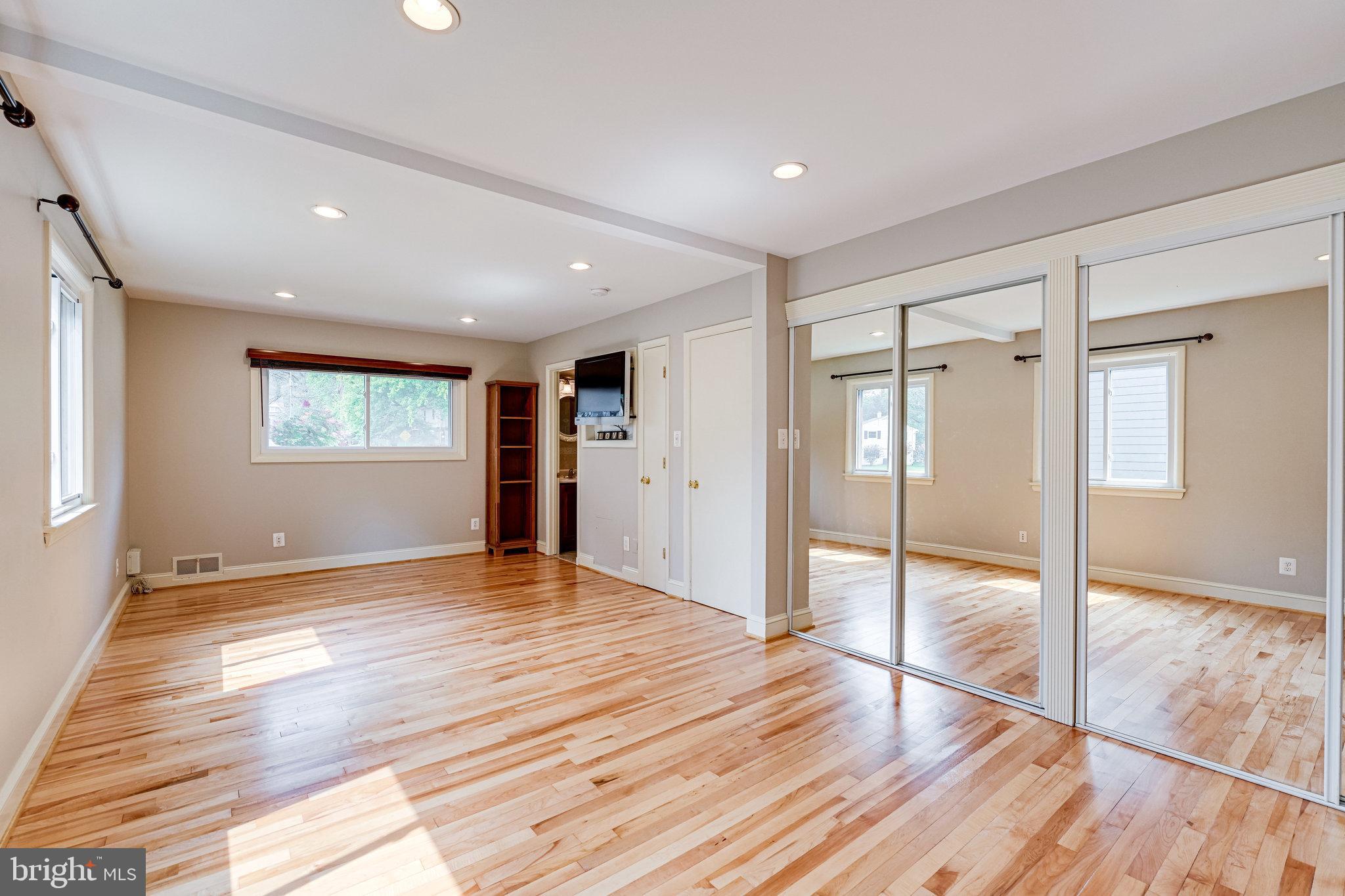 300 Branch Road Southeast Vienna, VA 22180 - Photo 31 of 72 Bedroom 1 lots of closet space