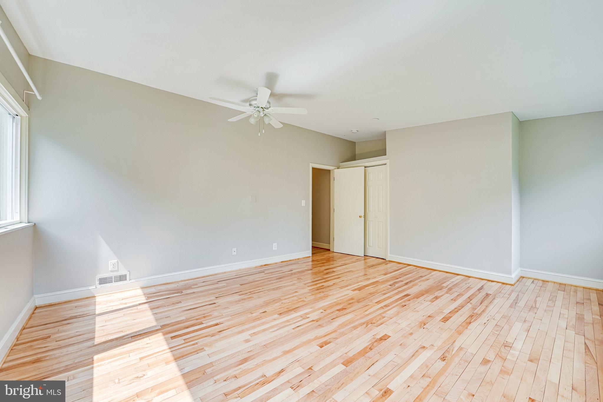 300 Branch Road Southeast Vienna, VA 22180 - Photo 39 of 72 Bedroom 2