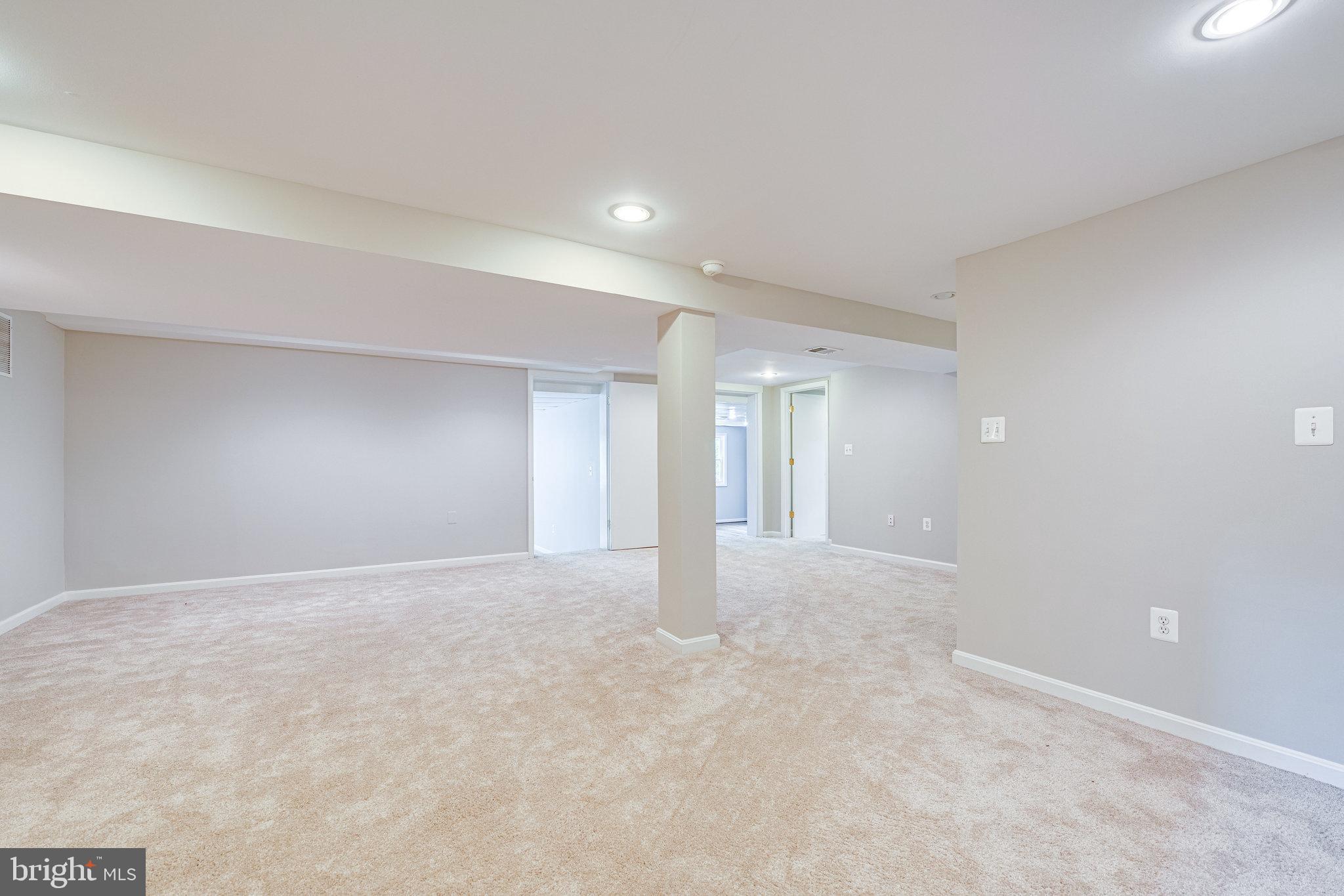 300 Branch Road Southeast Vienna, VA 22180 - Photo 51 of 72 Family Room