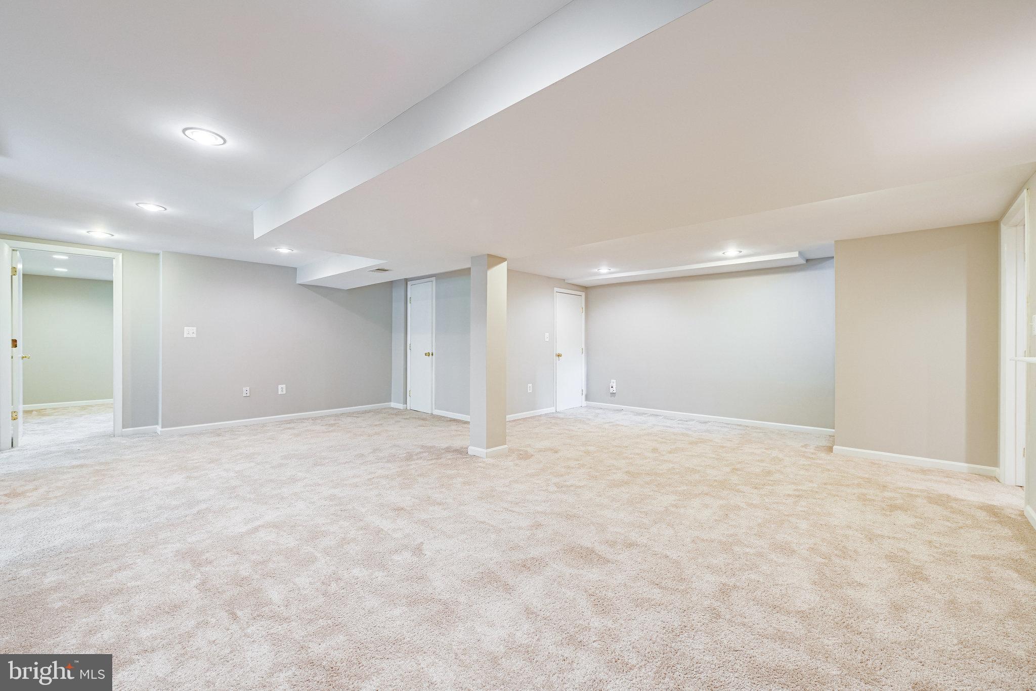 300 Branch Road Southeast Vienna, VA 22180 - Photo 52 of 72 Family Room
