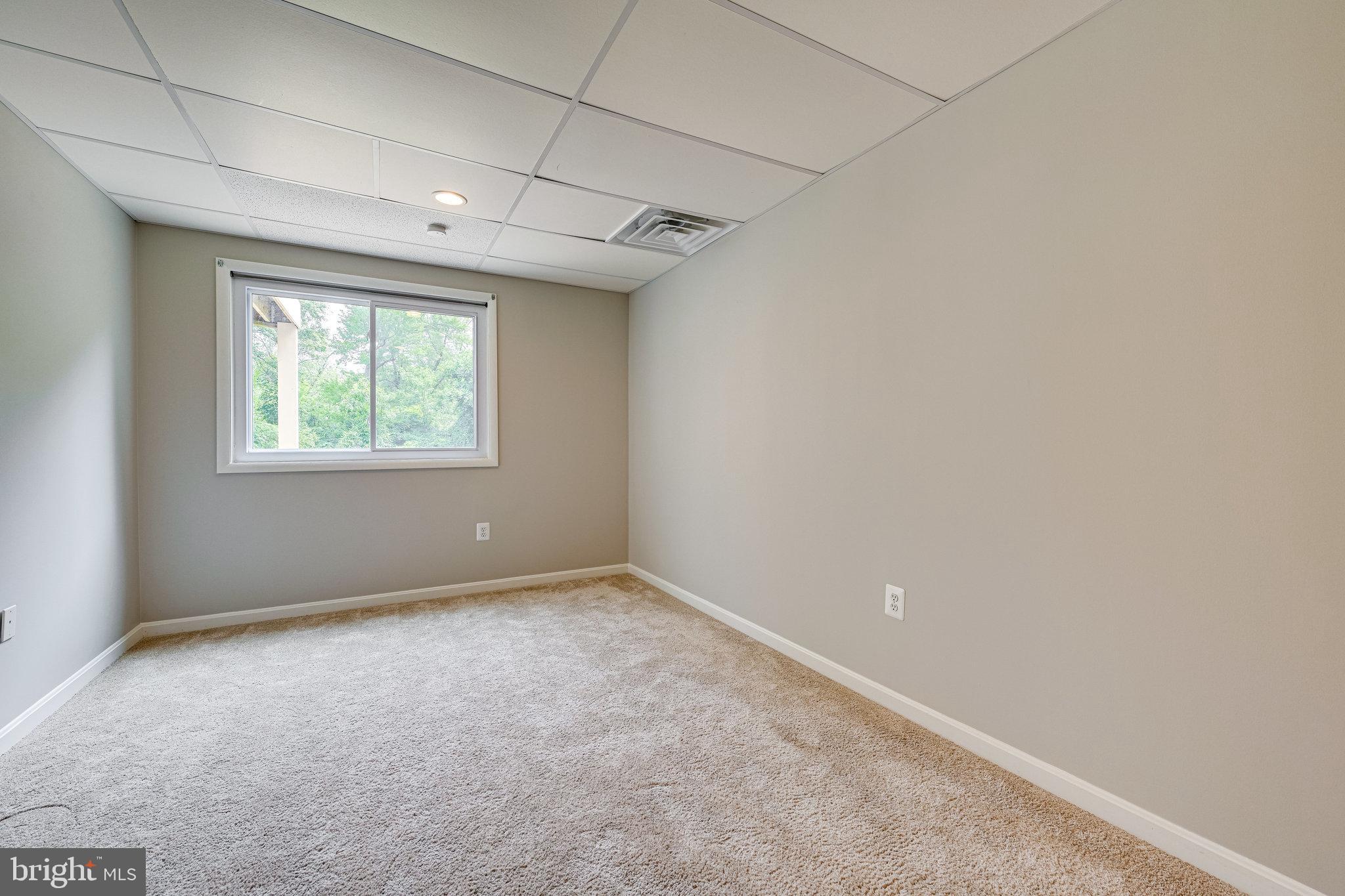 300 Branch Road Southeast Vienna, VA 22180 - Photo 56 of 72 Bedroom 3 downstairs