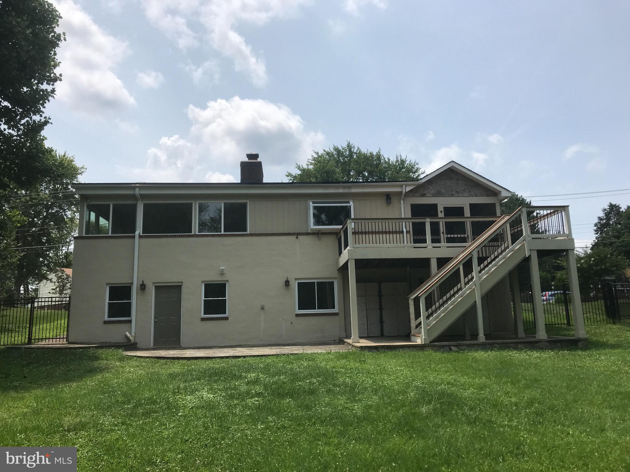 300 Branch Road Southeast Vienna, VA 22180 - Photo 69 of 72 Expanded on both levels.