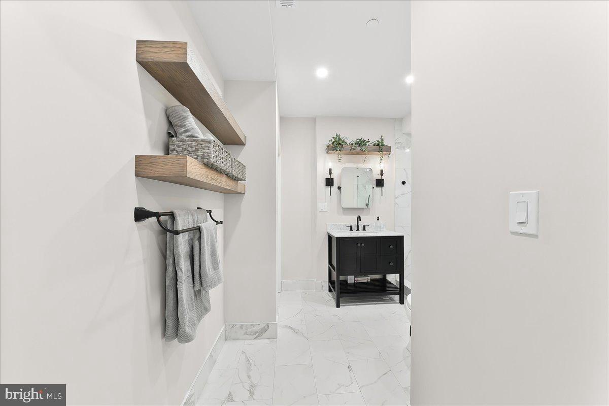 3718 Parris Boulevard Newtown Square, PA 19073 - Photo 47 of 52 a view of a hallway with furniture