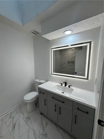 $328,900 | 14401 St Andrews Drive, Grandview, MO 64030