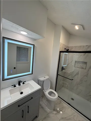 $328,900 | 14401 St Andrews Drive, Grandview, MO 64030