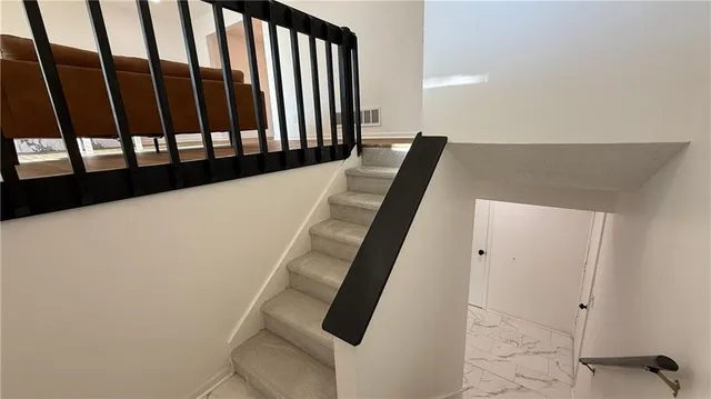 $328,900 | 14401 St Andrews Drive, Grandview, MO 64030