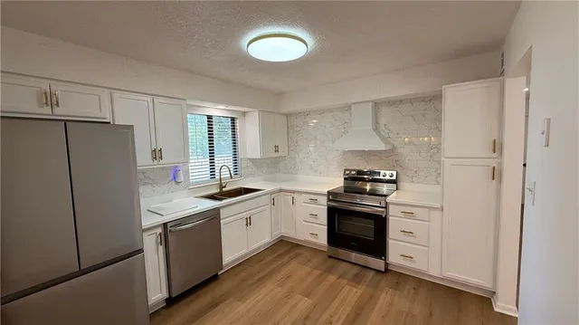 $328,900 | 14401 St Andrews Drive, Grandview, MO 64030