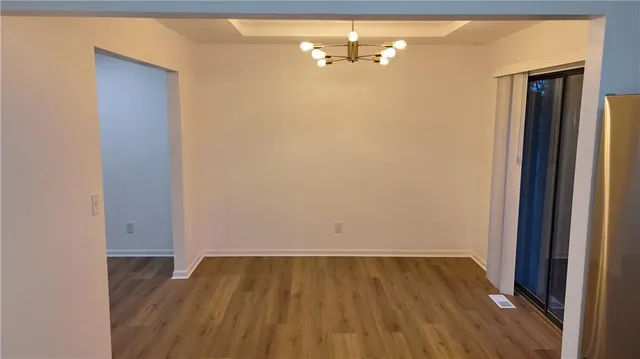 $328,900 | 14401 St Andrews Drive, Grandview, MO 64030