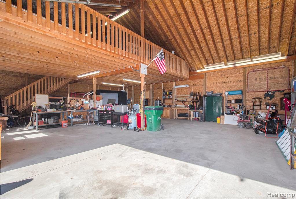 703 North Hughes Road Howell, MI 48843 - Photo 33 of 36