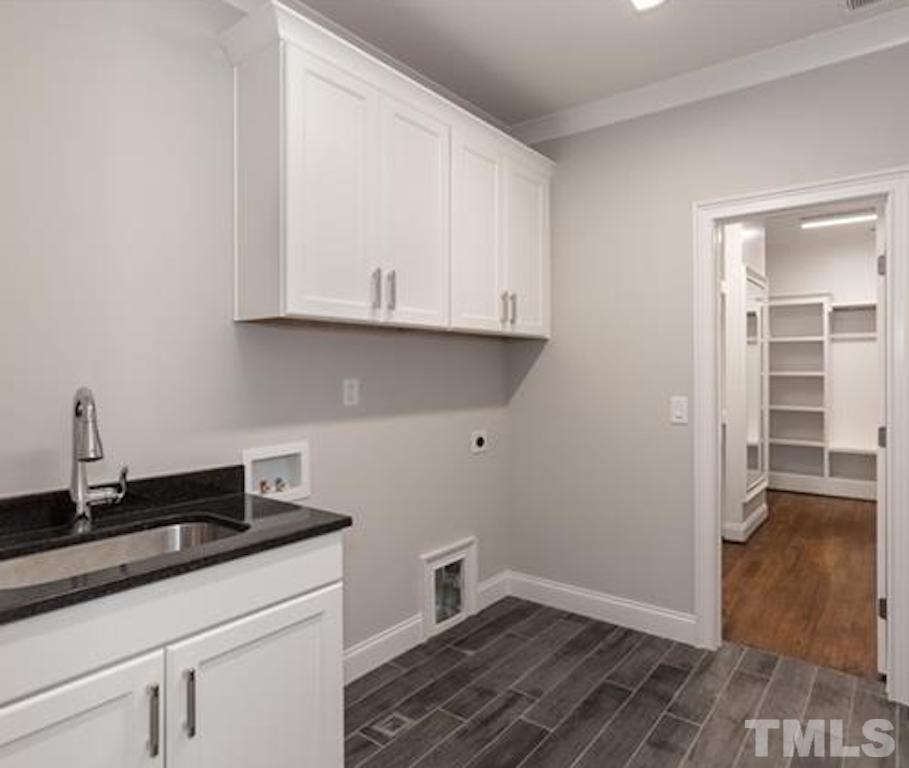 5304 Burcliff Place Raleigh, NC 27612 - Photo 10 of 28 Gallery Image 10